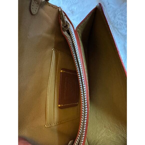 EXCELLENT CONDITION Coach Tea Rose Appliqué Leather Chain Shoulder Bag Ivory - Picture 8 of 12